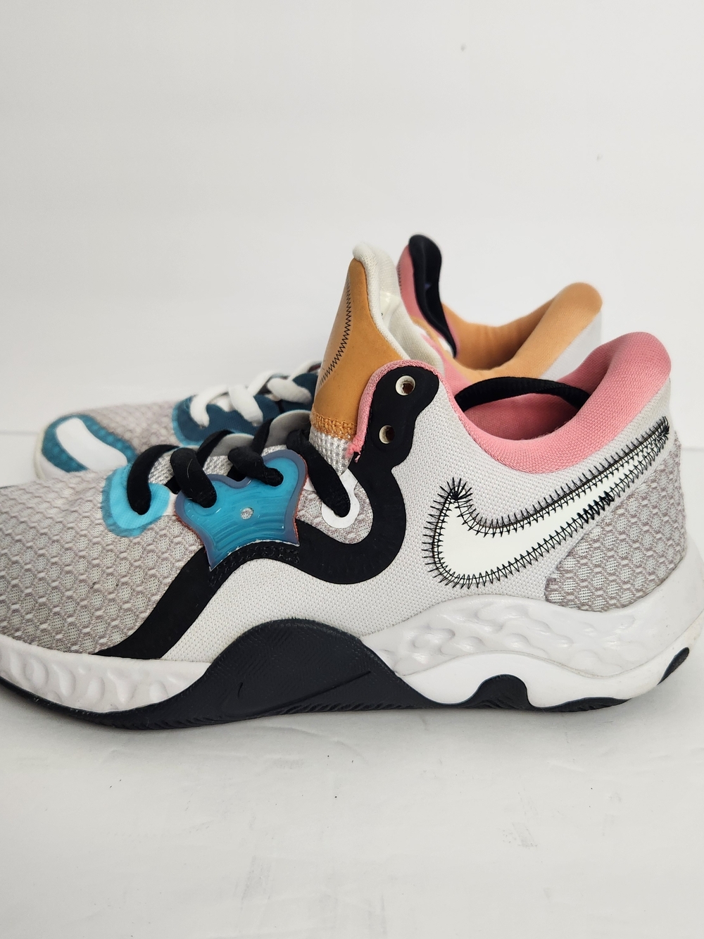 Nike Renew Elevate 2 Space Jam Bugs & Lola Bunny Men's Size 6.5 Basketball Shoes - Picture 4 of 12